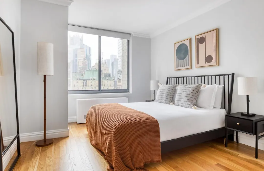 Midtown 1Br W Dm Elevator Gym Nr Times Sq Nyc-799-1