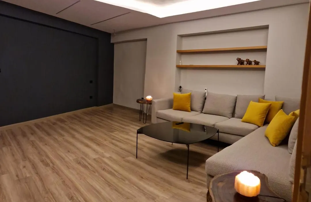 Comfy-Lux Appartment-1