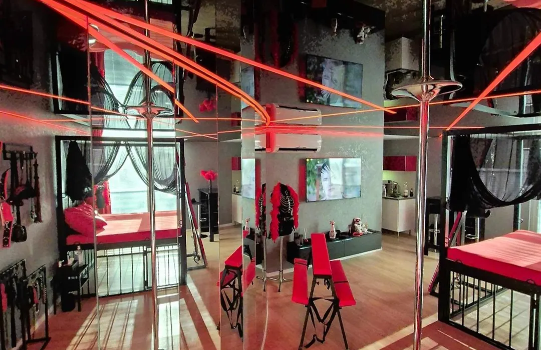 Secret Room Bdsm - Adults Only-1