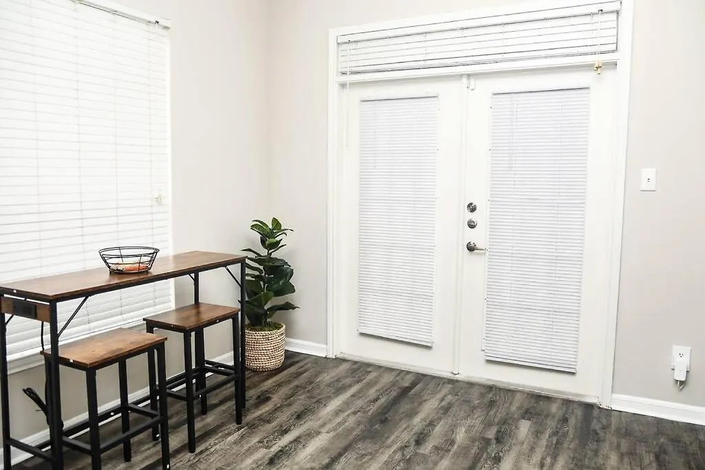 Apartment In Houston Med Center-1