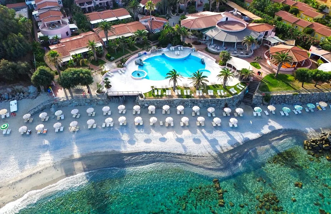 Hotel Villaggio Cala Di Volpe-1