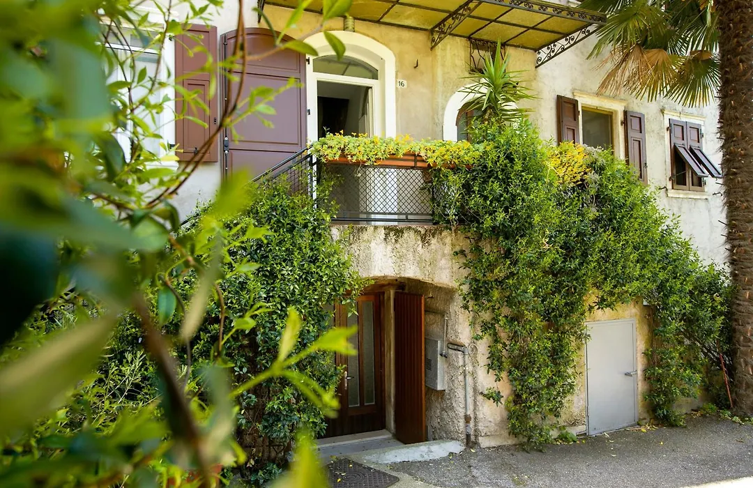 Casa Alla Grotta - Happy Rentals-1