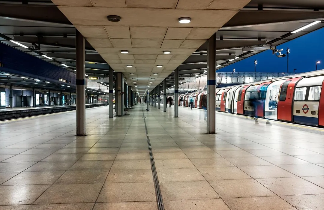 Cosy 1-Bed E15, Sleeps 4, 1 Min From Tube Station Near O2 Arena-1