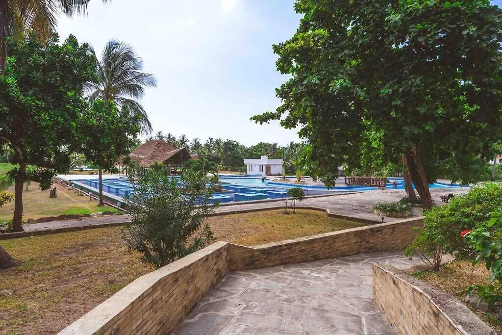Golden Beachfront Apartment Diani-1