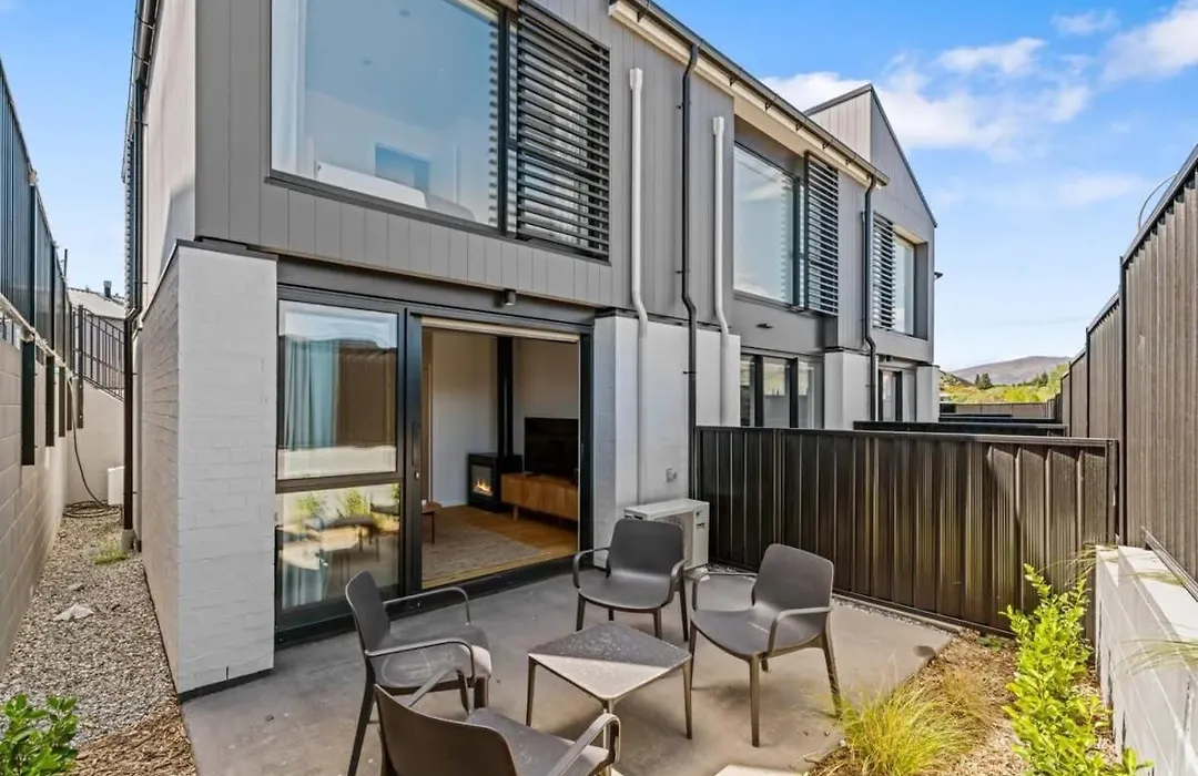Rivers Abode-1