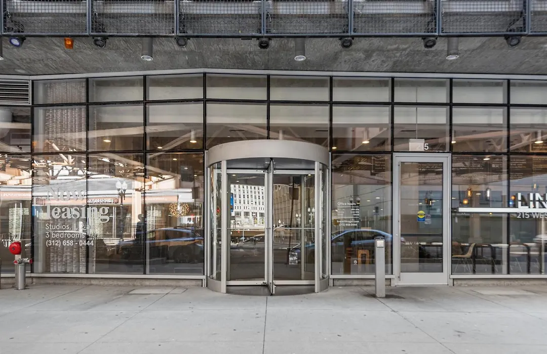 Linea Luxury Living With Indoor Pool And Rooftop Views In The Loop-1