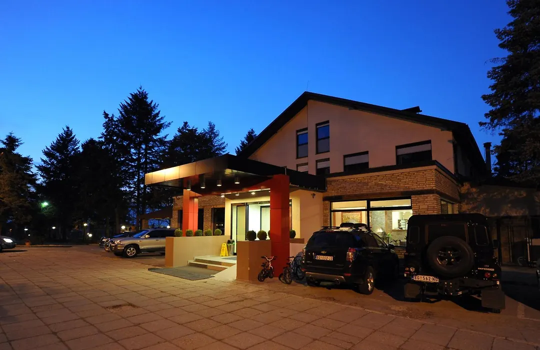 Hotel 1000 Ruza-1