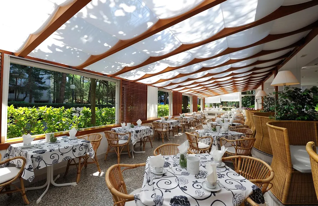 Suite Erica Lignano Hotel-1