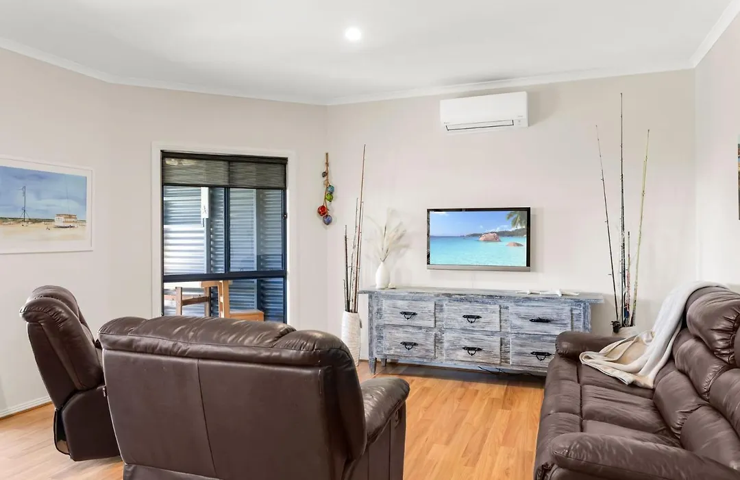Lazy Days - 7 Nereus Drive-1