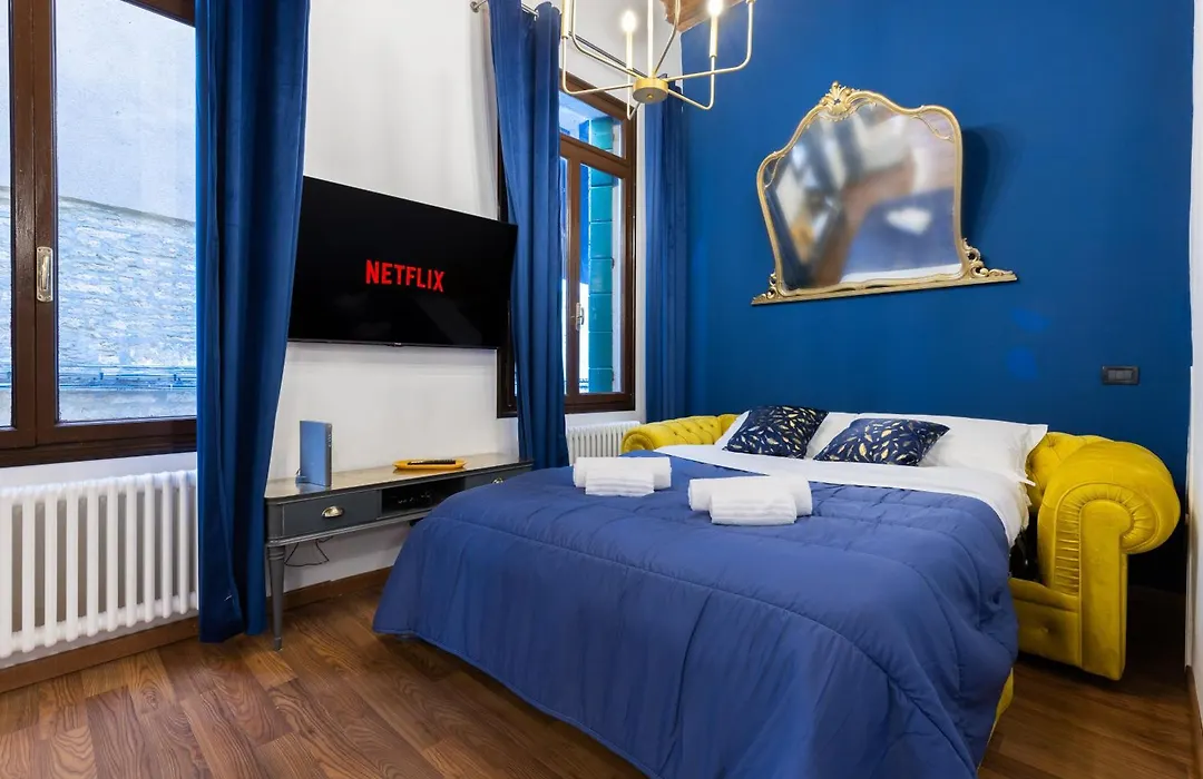 Blue Venetian House-1
