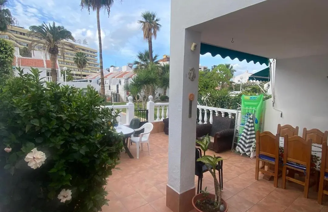 The Best House Tenerife Habitaciones Compartidas-1