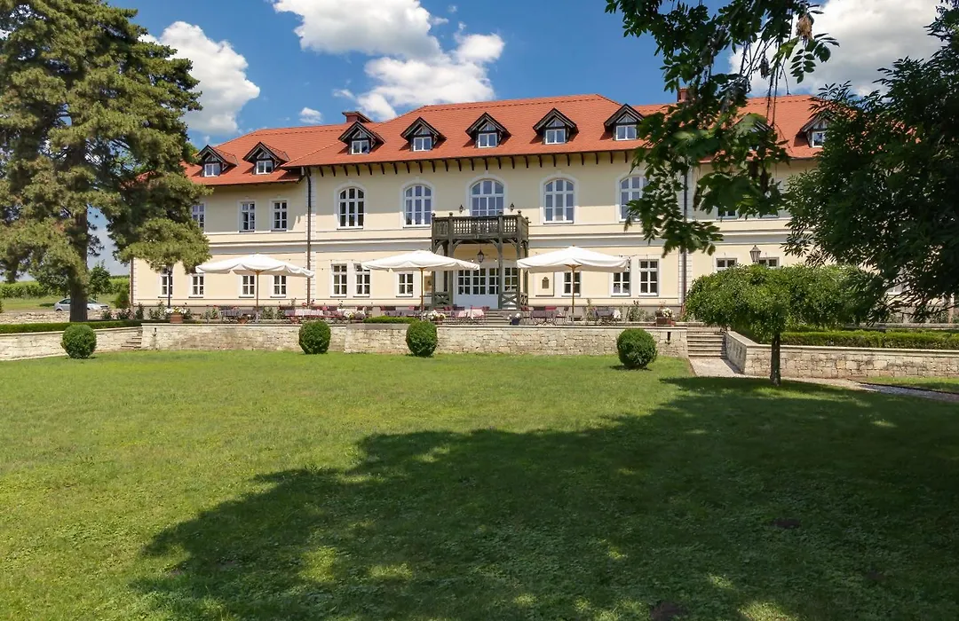 Castle Hotel Grof Degenfeld-1
