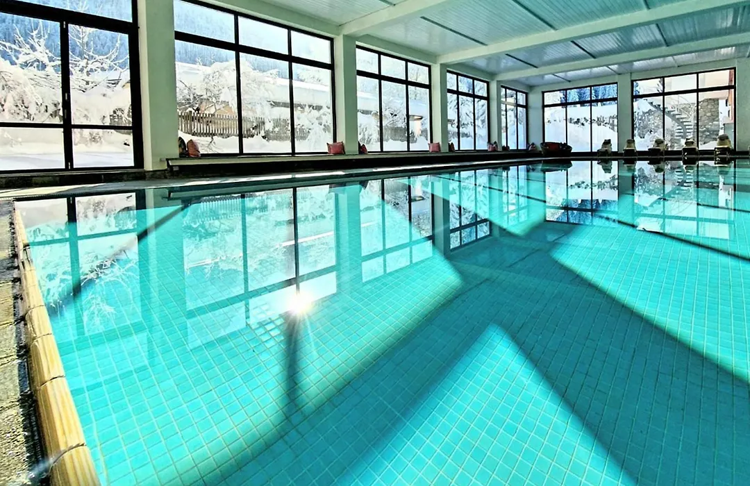 Wellnesshotel ...liebes Rot-Flüh-1