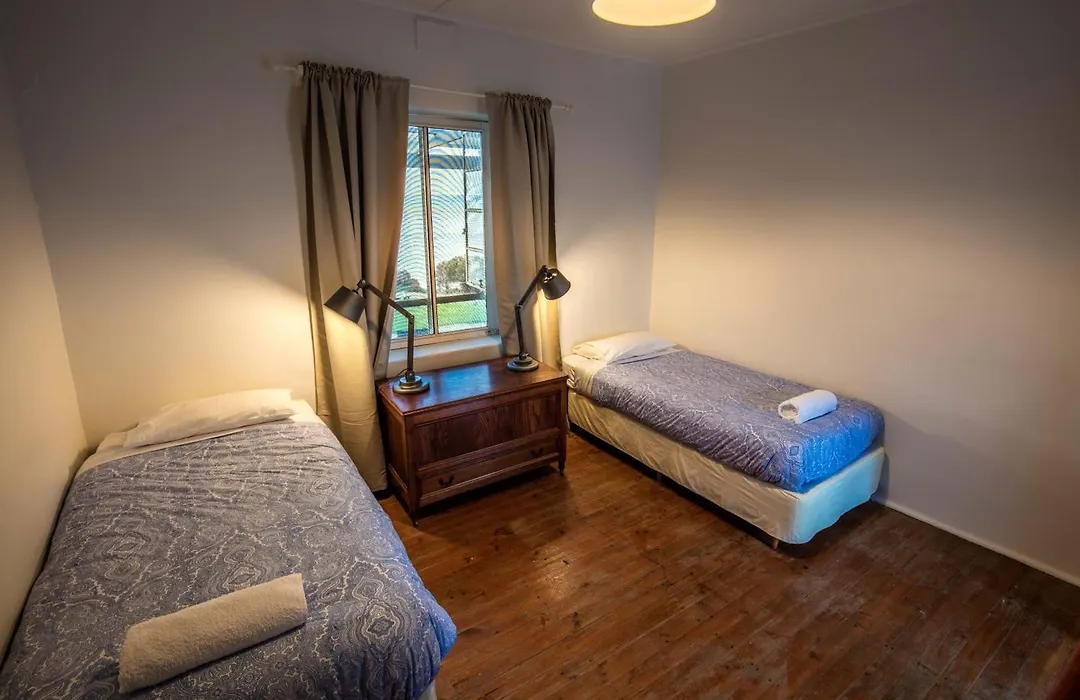 Antechamber Bay Retreats-1