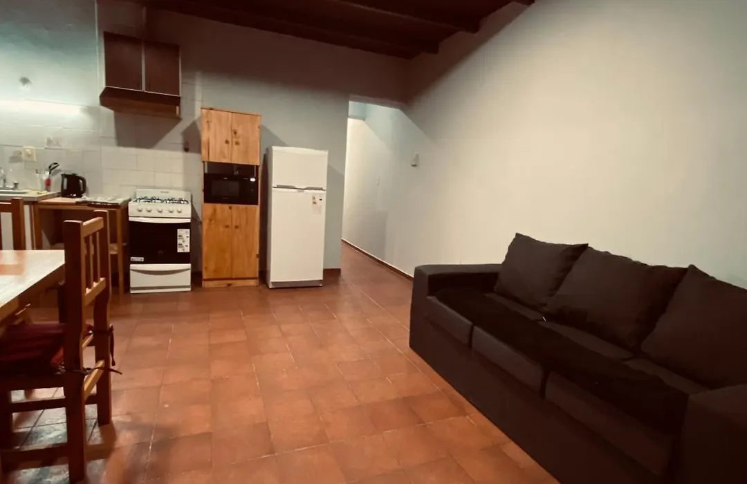 Departamento Amplio En Ciudad De Mendoza-1