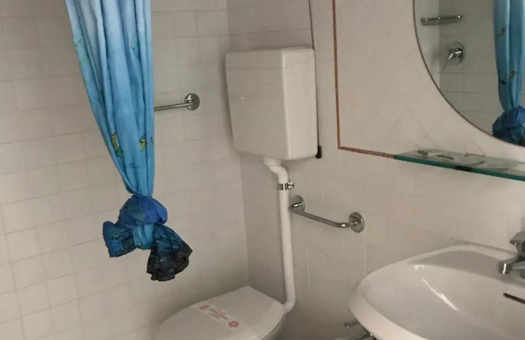 Hotel L&V-1