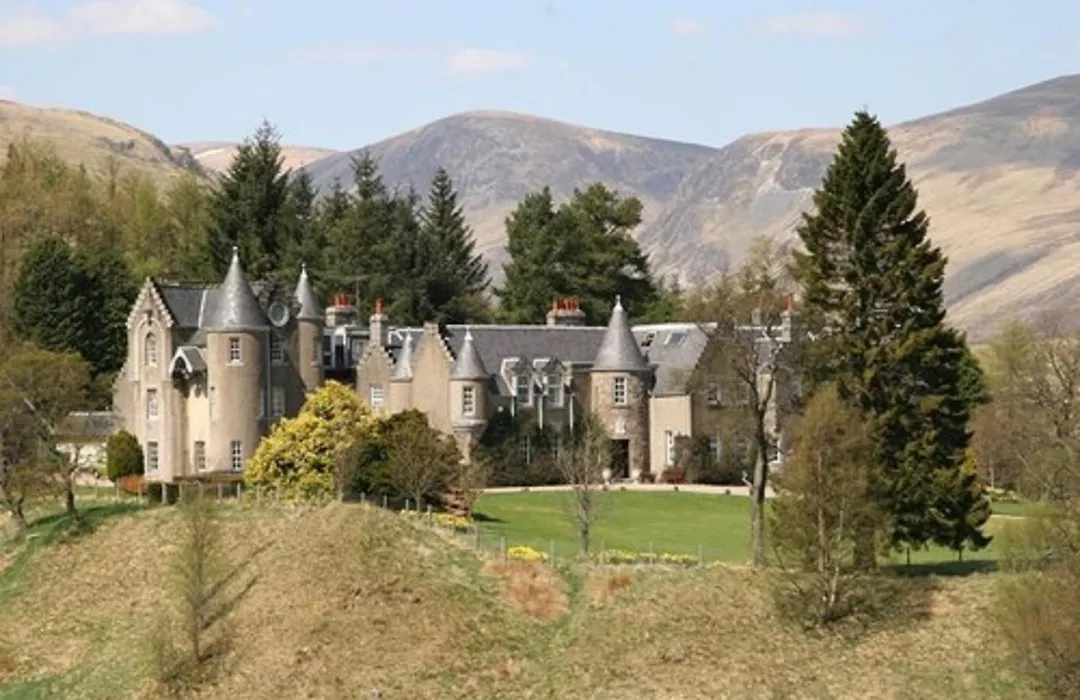 Dalmunzie Castle Hotel-1