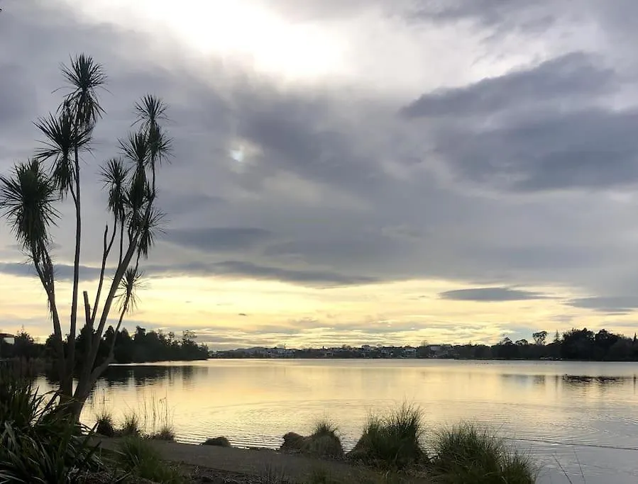 Lakeside Retreat-1