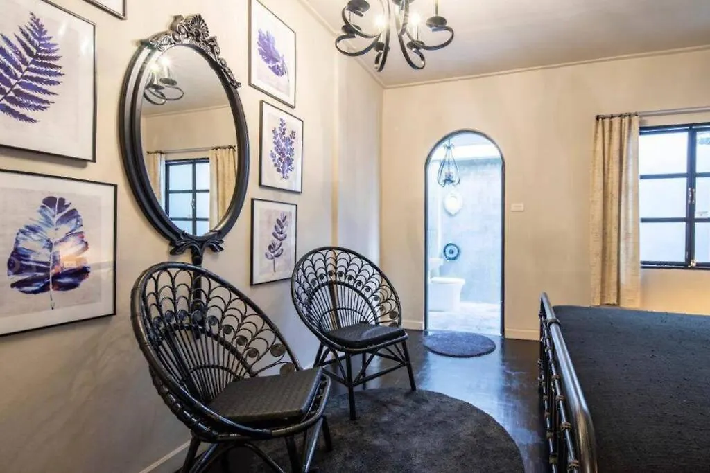 Beautiful 3 Bedroom Baroque House Near Asoke Bts-1