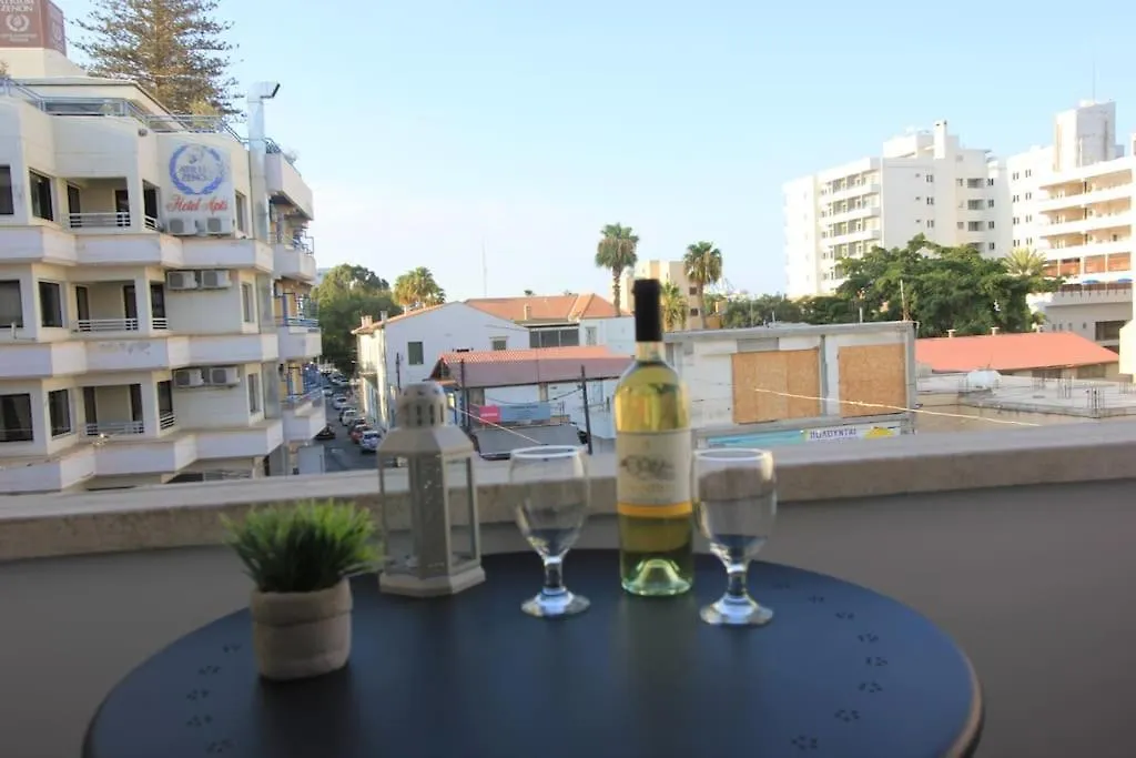 Superb Apartment Steps Away From Finikoudes Beach-1