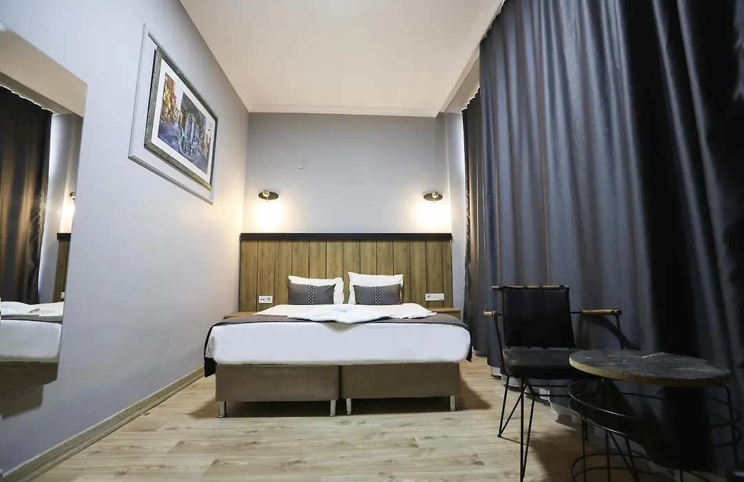 La Pera Suites-1