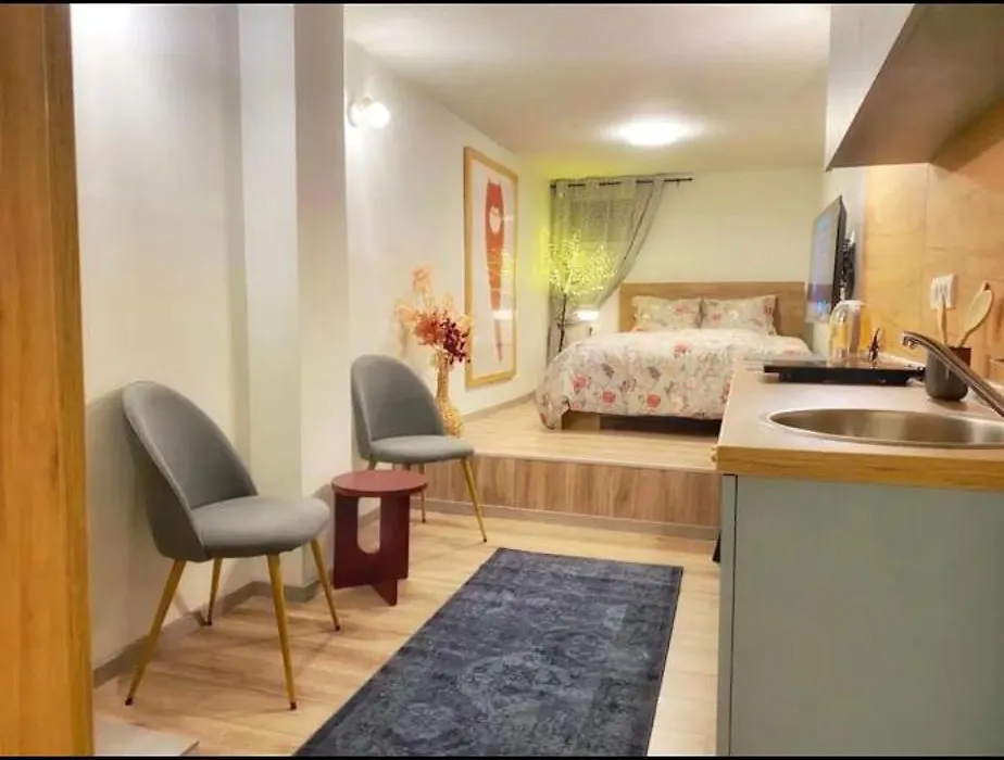Lovely One Bedroom Apartment-1