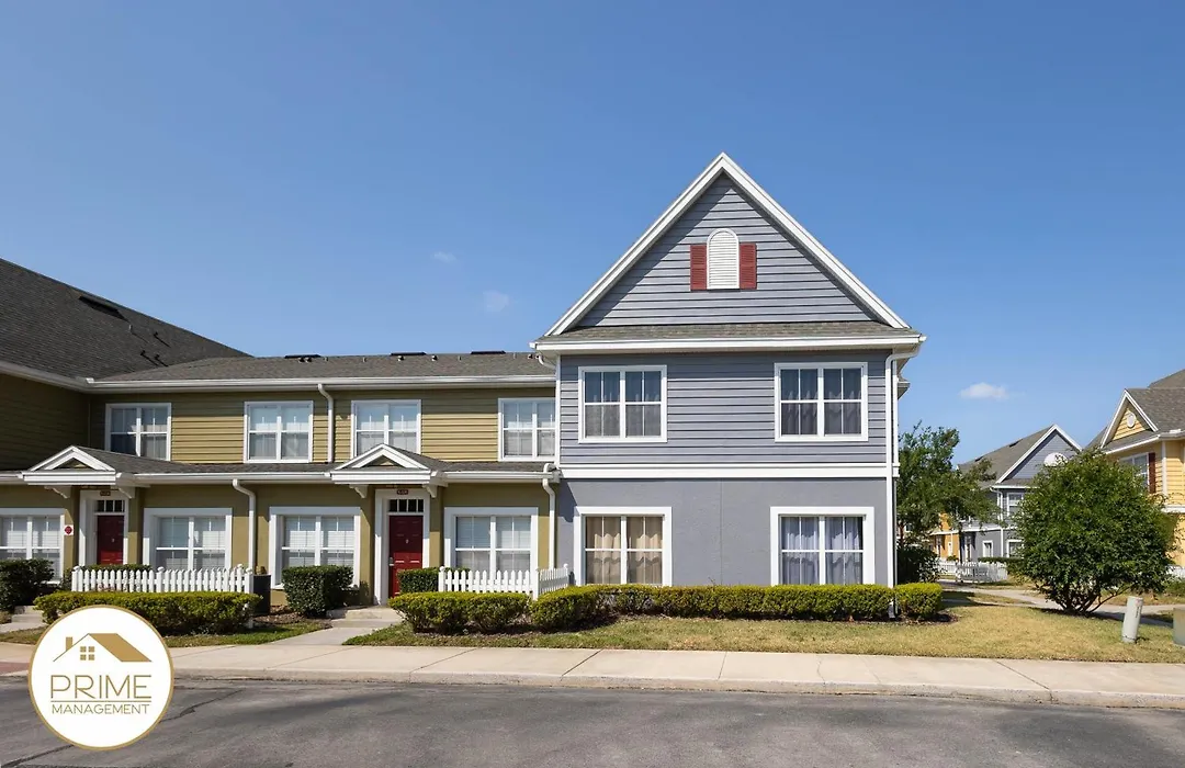 Cozy 4Bd Villa Relax & Enjoy Near Disney-1