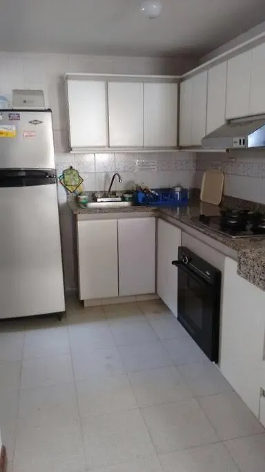 Apartamento En Edificio Bello Mar-1
