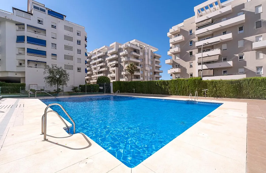 Quality Apartment Sleeps 8 Airconditioned Underground Parking Ultra Fast Wifi-1