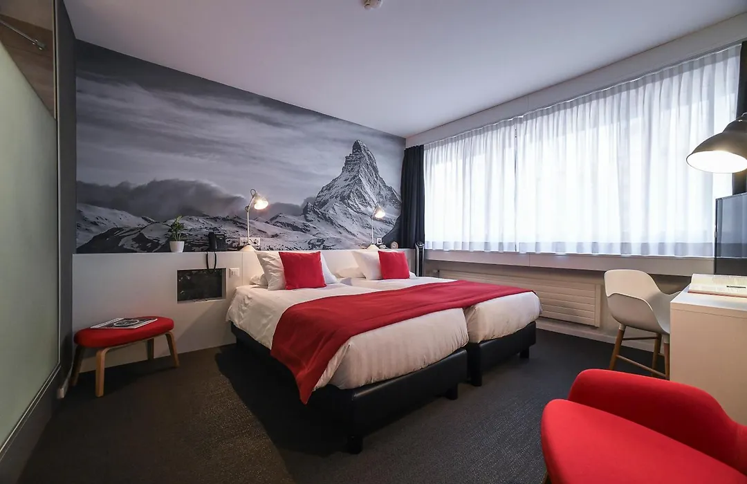 Home Swiss Hotel-1