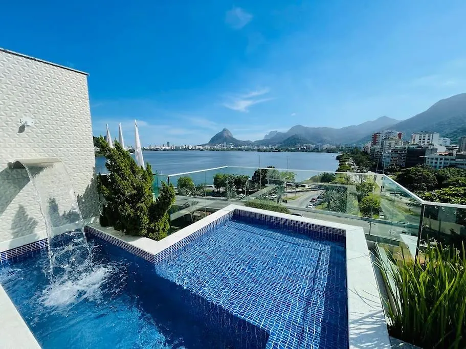 Cobertura Estilosa Com Vista Linda E Privacidade-1