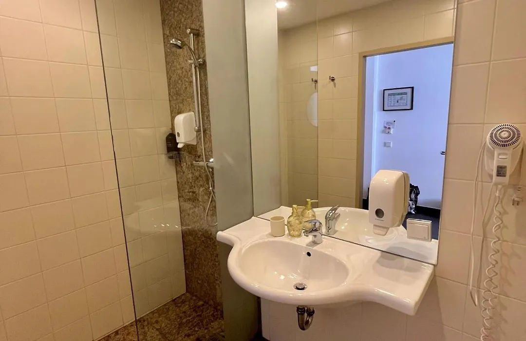 4Youhomes - Studio In Central Station District-1
