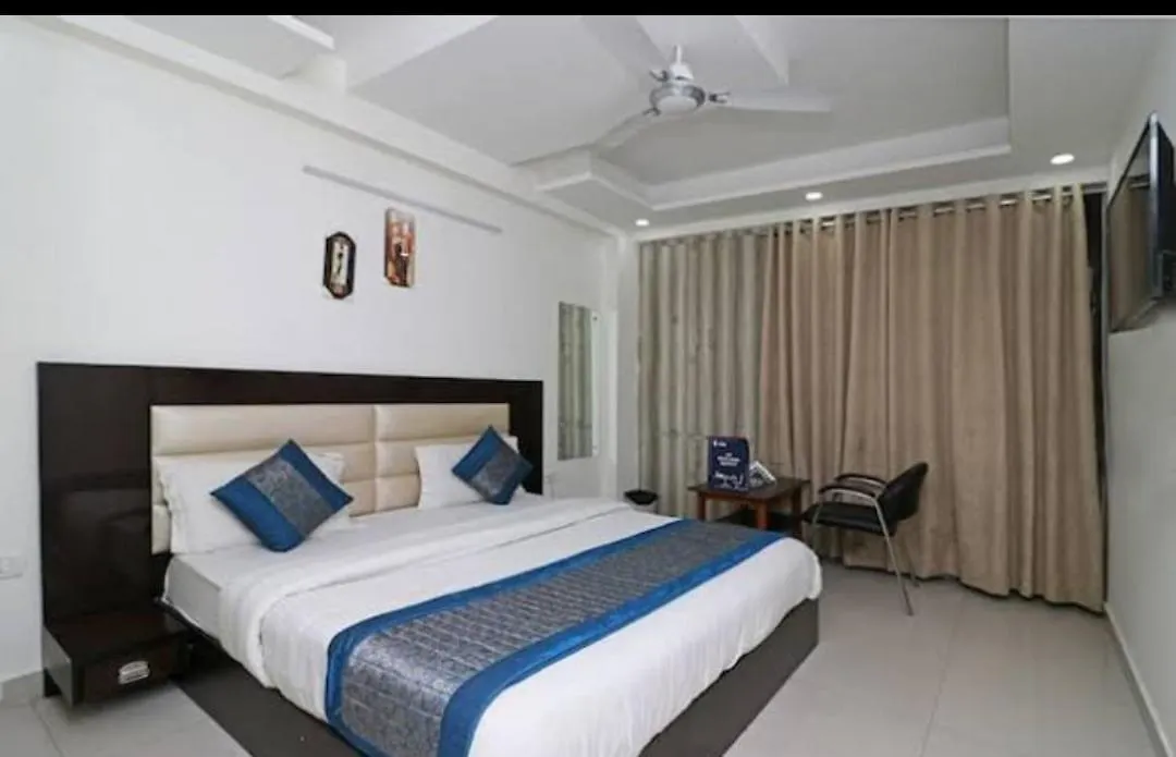 Hotel Marina Near Delhi Airport-1