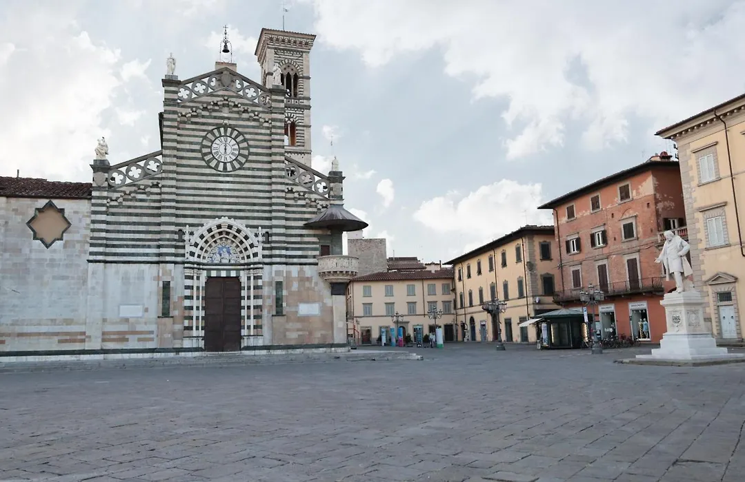 Piazza Duomo - 20 Min By Train To Florence-1