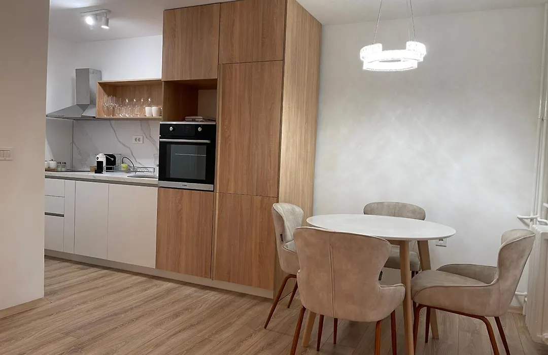Ruby Modern Central Apartment-1