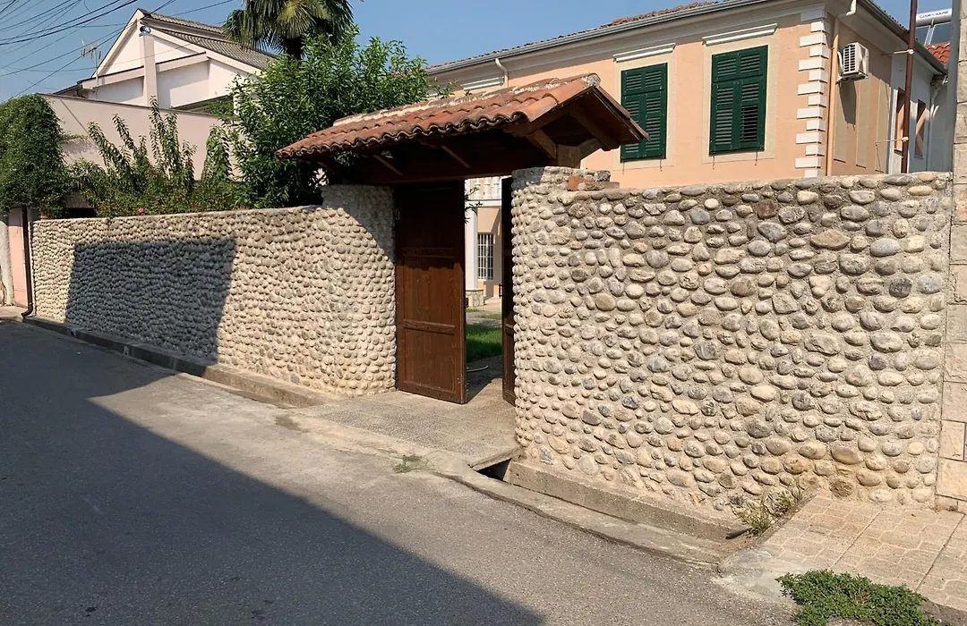 Vintage Villa-1
