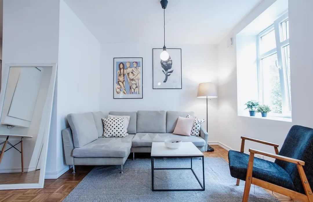 Spacious Apartment Near The Airport And Bus Station-1