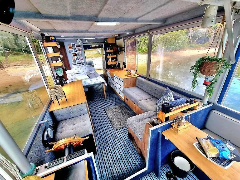 Liquid Spirit Noosaville Houseboat " Experience More "-1
