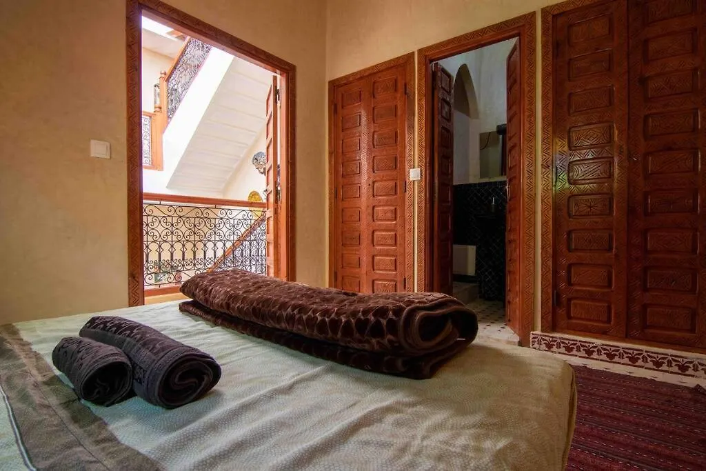 Al Qaria Assiyahia Riad Fadil 44-1