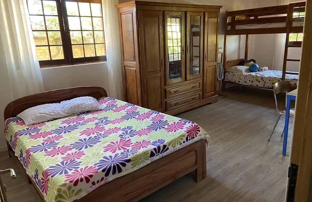 Rhv Guest House-1