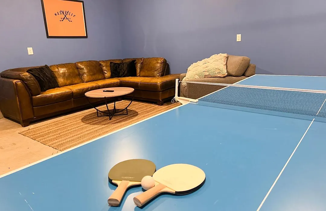 Hermitage House Near Opryland & Airport Game R-1
