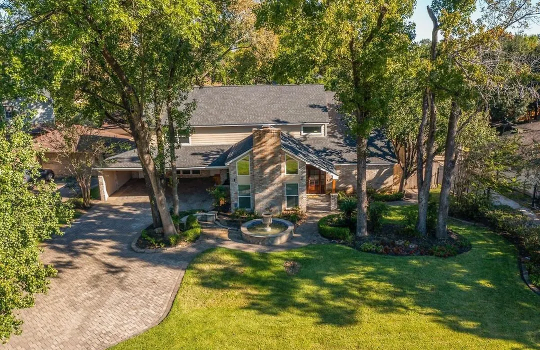 Bright And Spacious Home For W Pool -Over 30 Nights--1