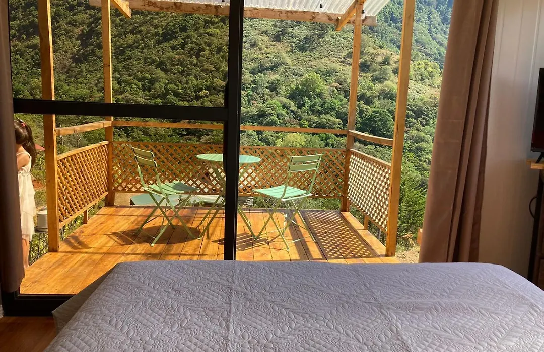 Mario'S Lodge Providencia-1