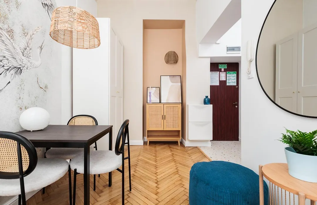 Comfort Central Studio - By Upstairs-1