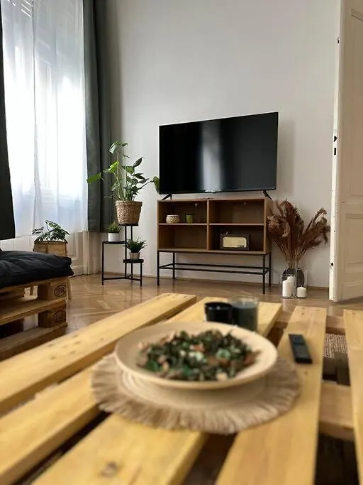 Baross Apartment-1