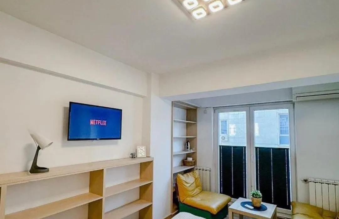Calvin Apartment 10-1