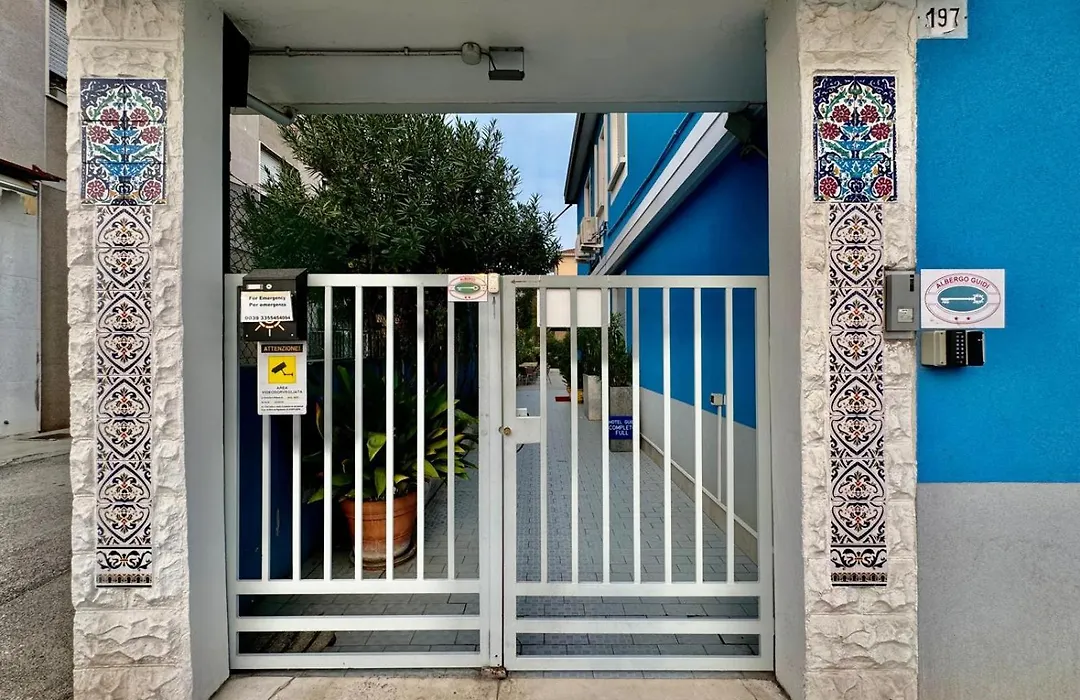 Hotel Guidi-1