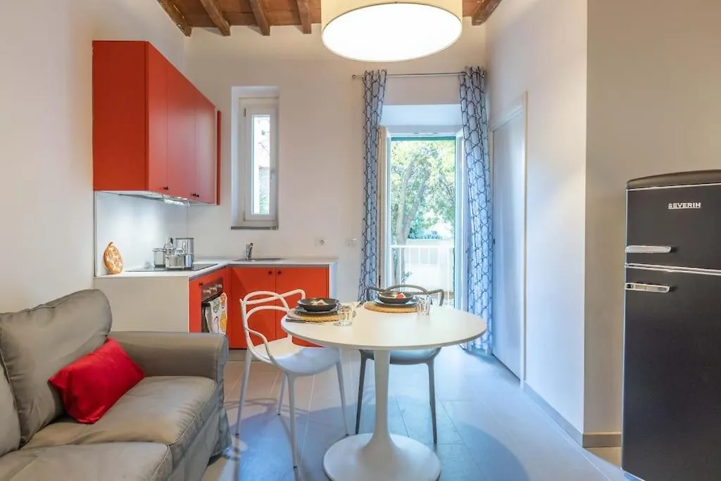 Bilocale Con Giardino Privato Vicino A Careggi, Cto, Meyer E Tramvia T1-1