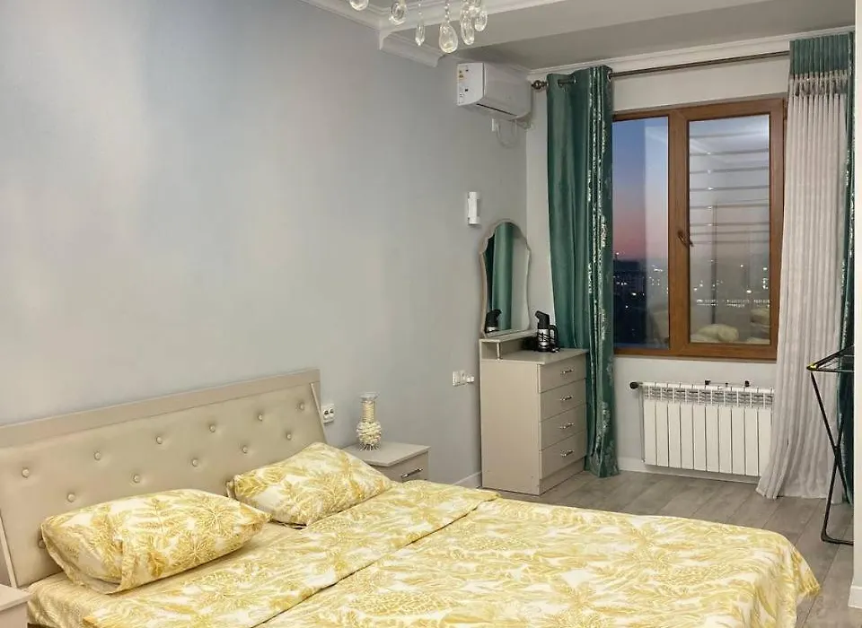 Apartment On Yakova Logvinenko 12-1