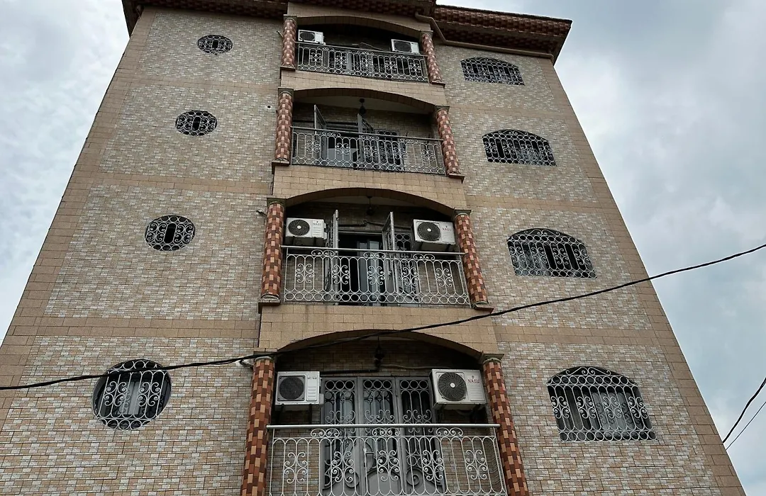 Appartement 2 Et 1 Chambres Salon Balcon Canal Sat Wifi Netflix Parking Gardien 24 Sur 24-1